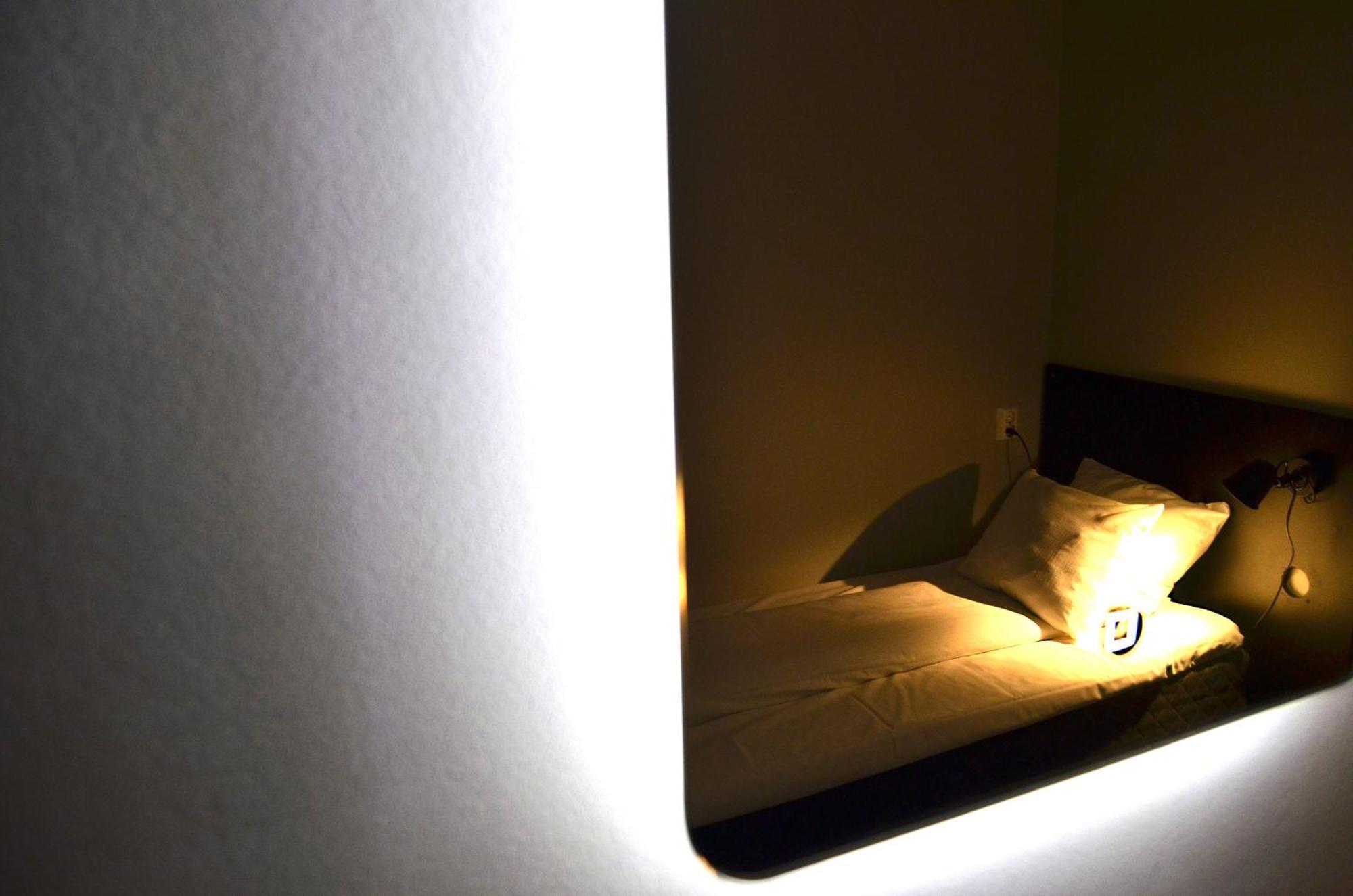 Single Room with Shared Shower and Toilet - No Window