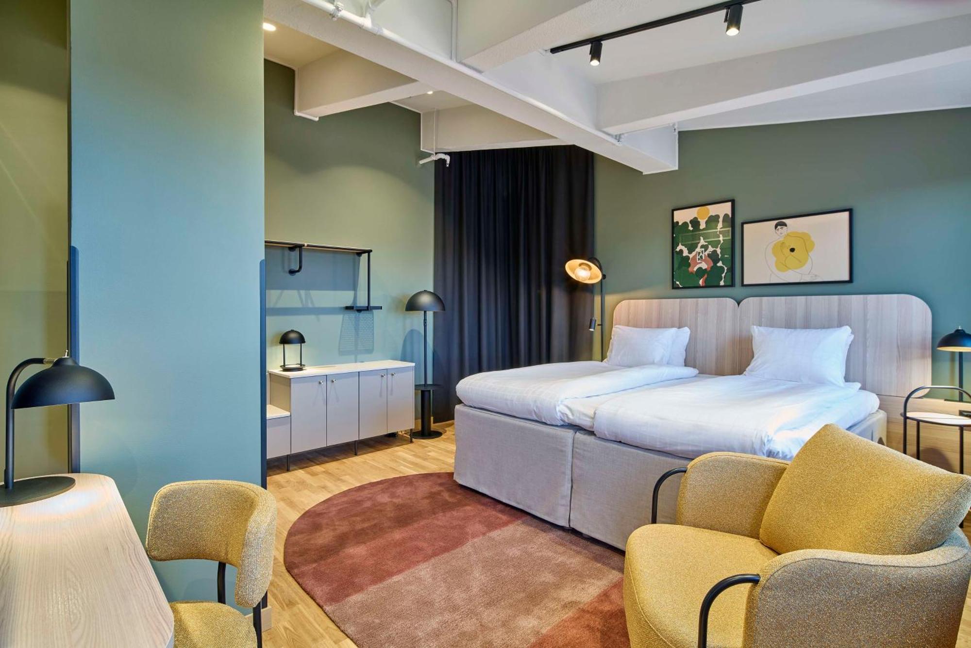 Superior King Room