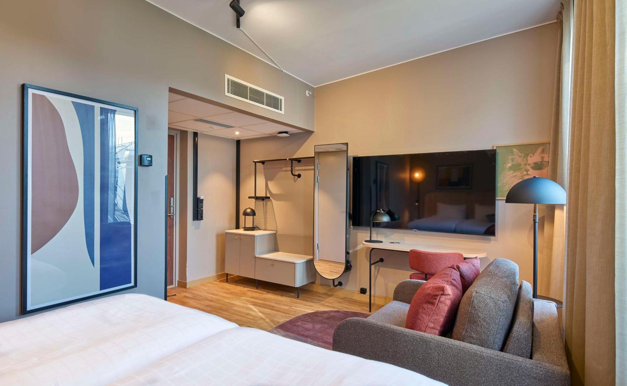 Family Three Room