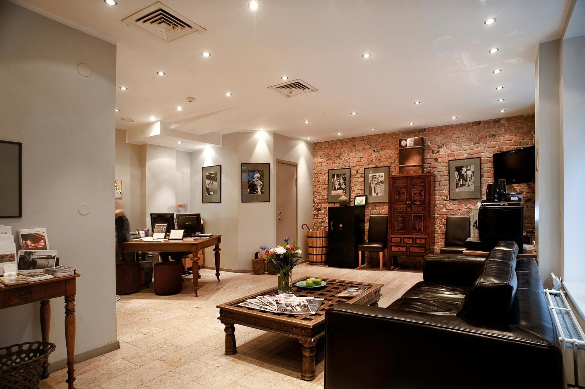 Economy Twin Room without Window,700089724:JPEG