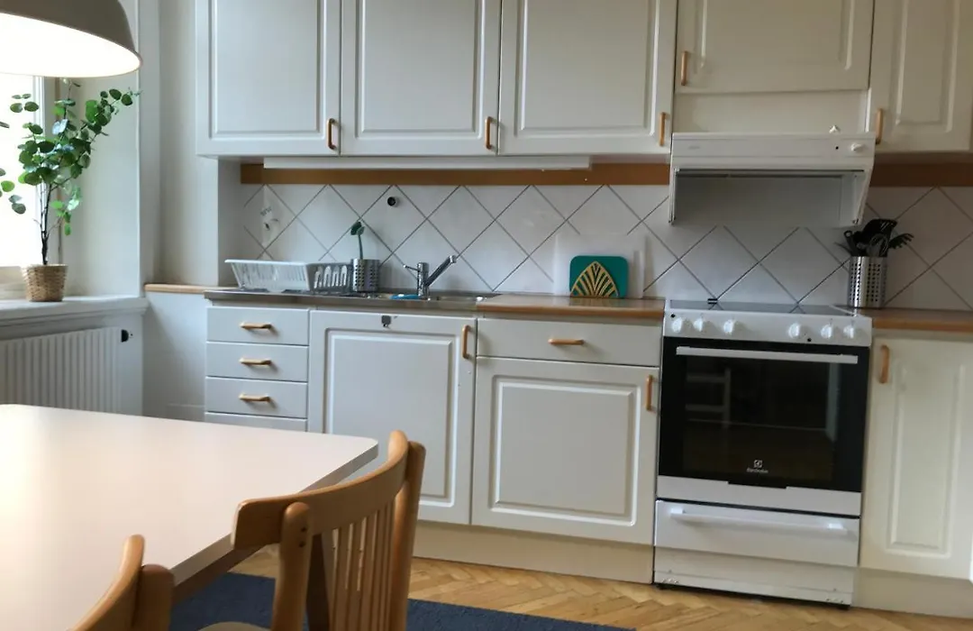 Classic & Light 2 Room Apartment In Sofo, 60 Sqm-1