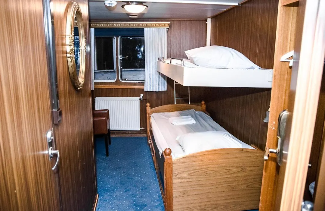 M/S Birger Jarl - Hotel & Hostel-1