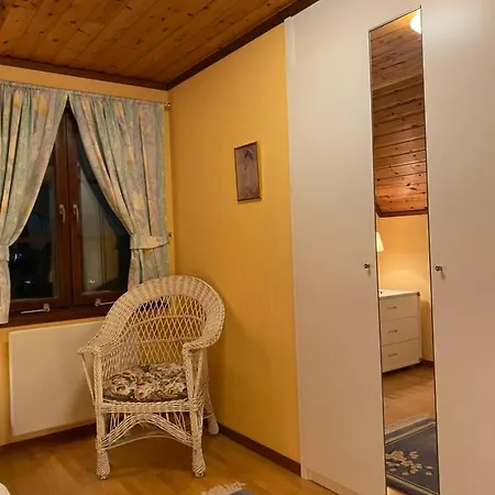 Anitas B&B Stockholm/Vaellingby-3
