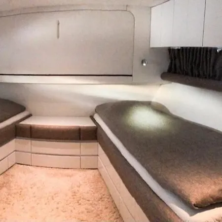 1-3 Bed Cabin On A Luxurious Yacht-3