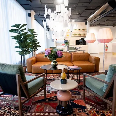 Biz Apartment Bromma-2