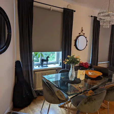 Stylish 2-Bed Apartment In Central Stockholm-3