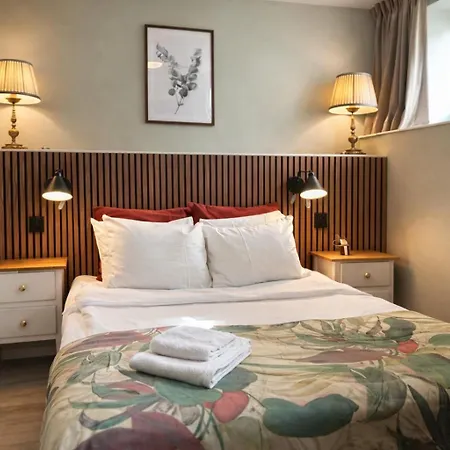 Hotel Tre Sma Rum-2